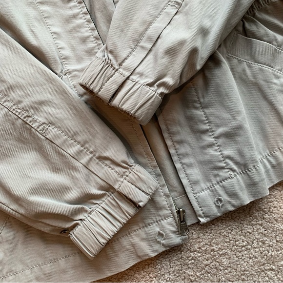 Liz Claiborne | Women’s Hooded Jacket | ABALONE GREY - SMALL - Picture 9 of 10